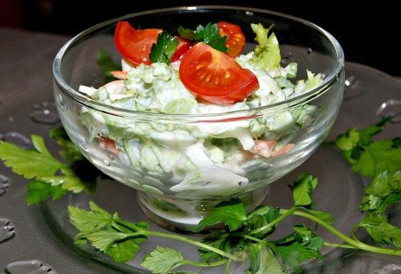 Салат из моркови, огурцов и яблок рецепт, ингредиенты. Фото готового блюда